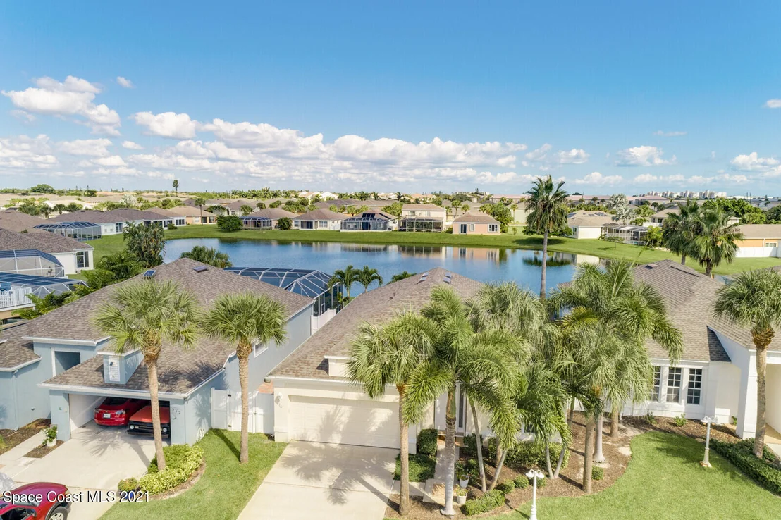 Photo of 332 Seafarer Circle