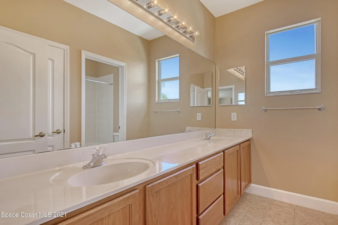 Photo of 3266 Peninsula Circle