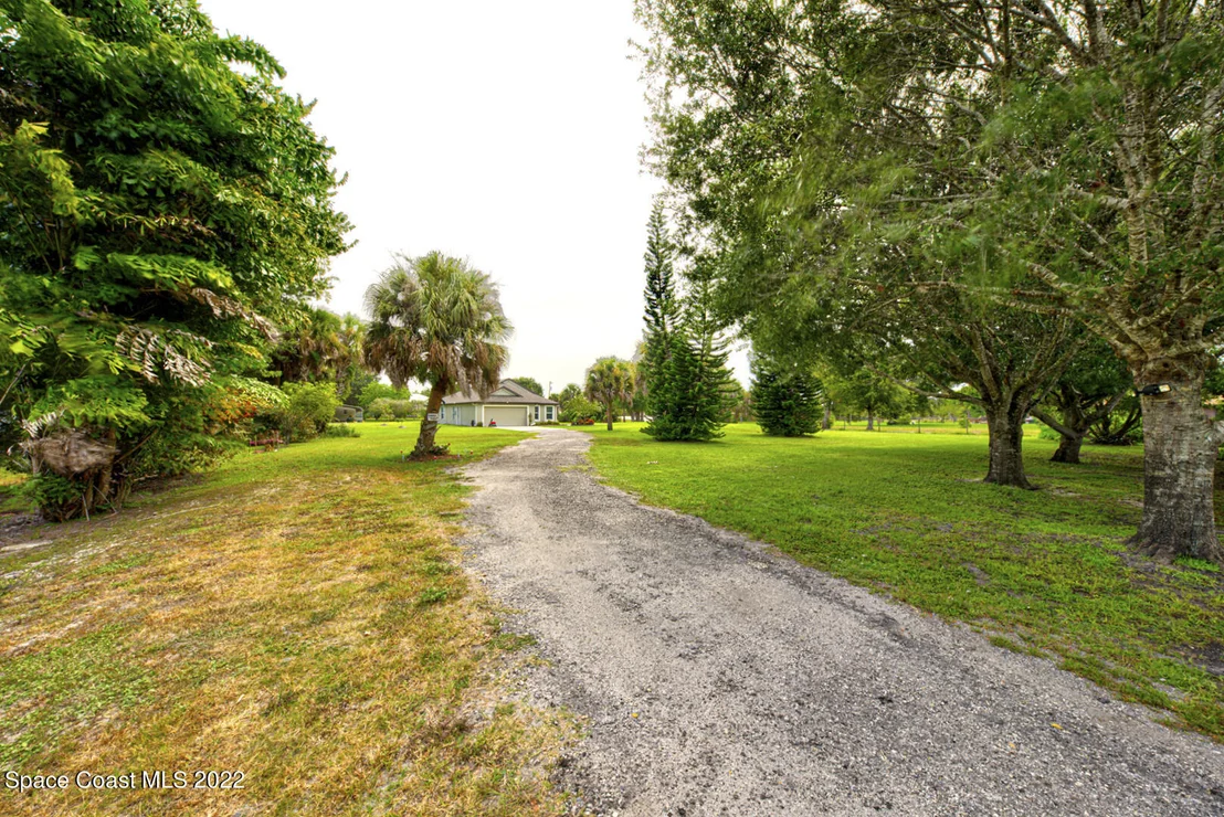 Photo of 3945 Post Road