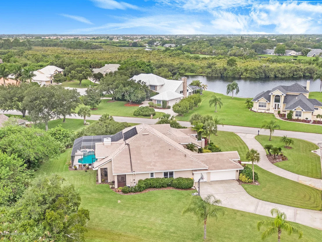 Photo of 717 Oak Park Drive