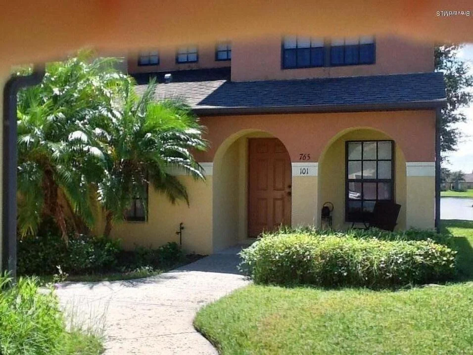 Photo of Unit 101 at 765 Luminary Circle