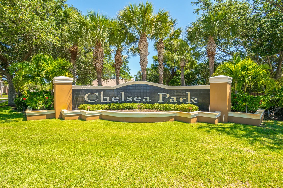 Photo of 552 Glenbrook Circle