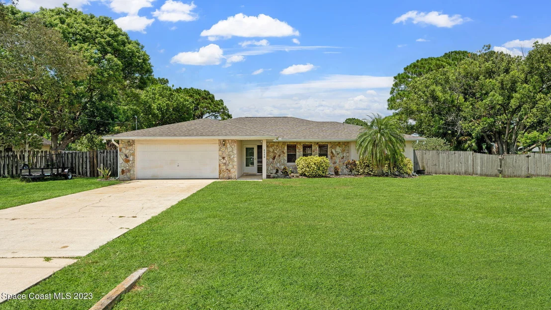 Photo of 4220 Lee Hall Place