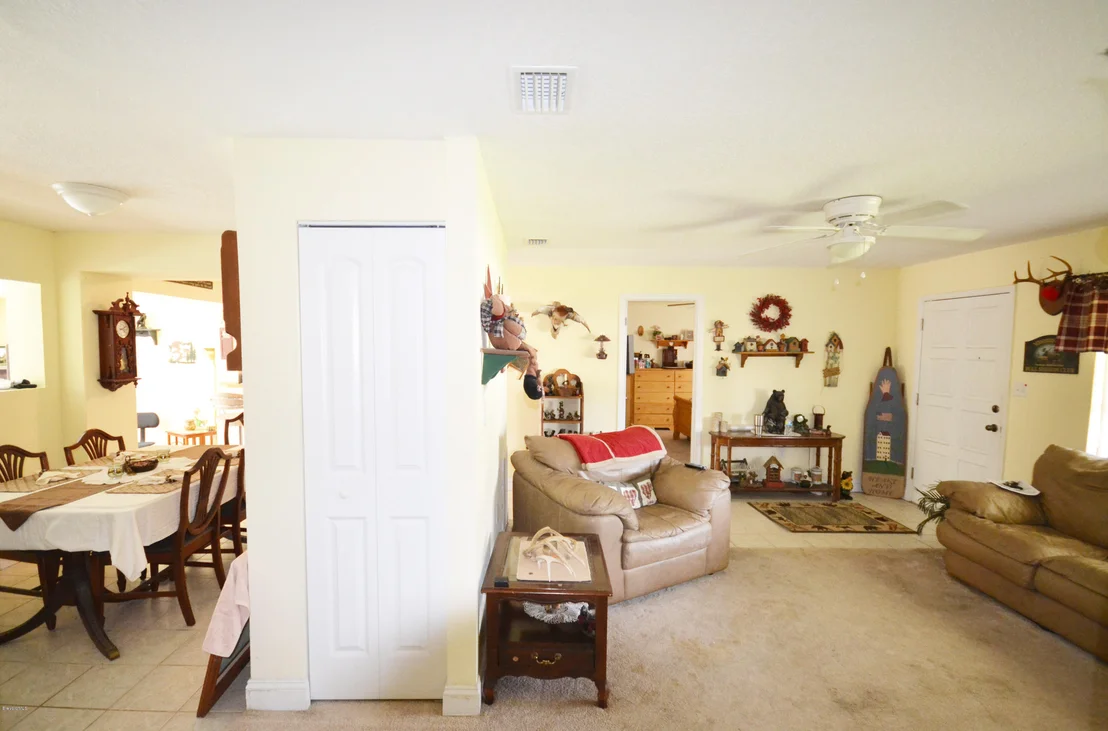 Photo of 1426 Albert Drive