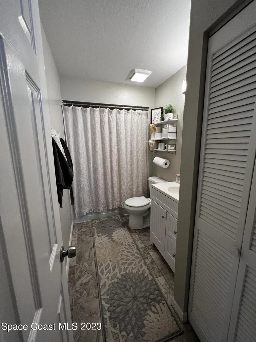 Photo of 5420 Holden Road