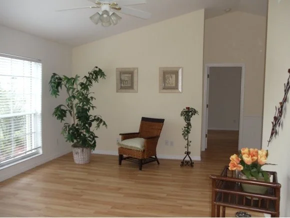 Photo of 803 SE Parsons