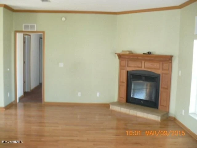 Photo of Unit 184 at 694 Outer Drive