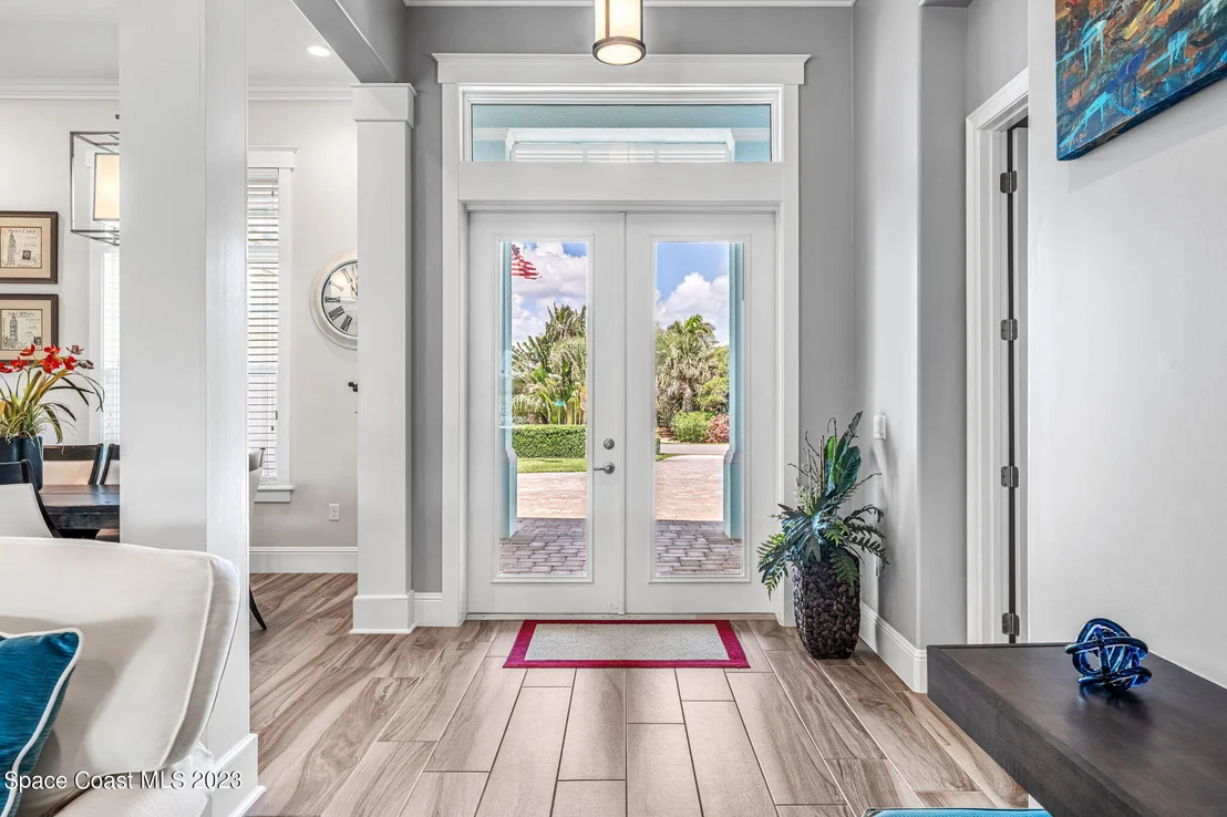 Photo of 6231 Windward Lane