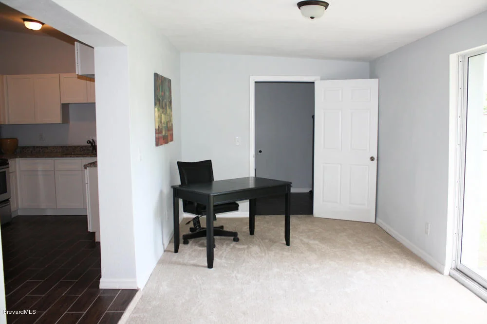 Photo of 220 Avenida Central