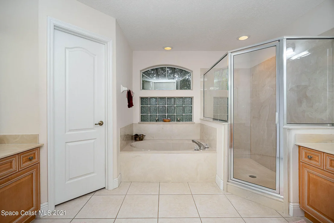 Photo of 347 Dorset Drive