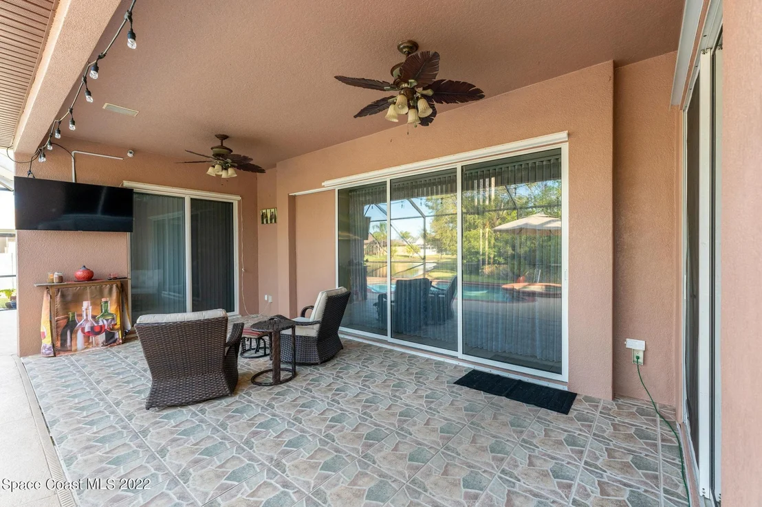 Photo of 1358 Centennial Way