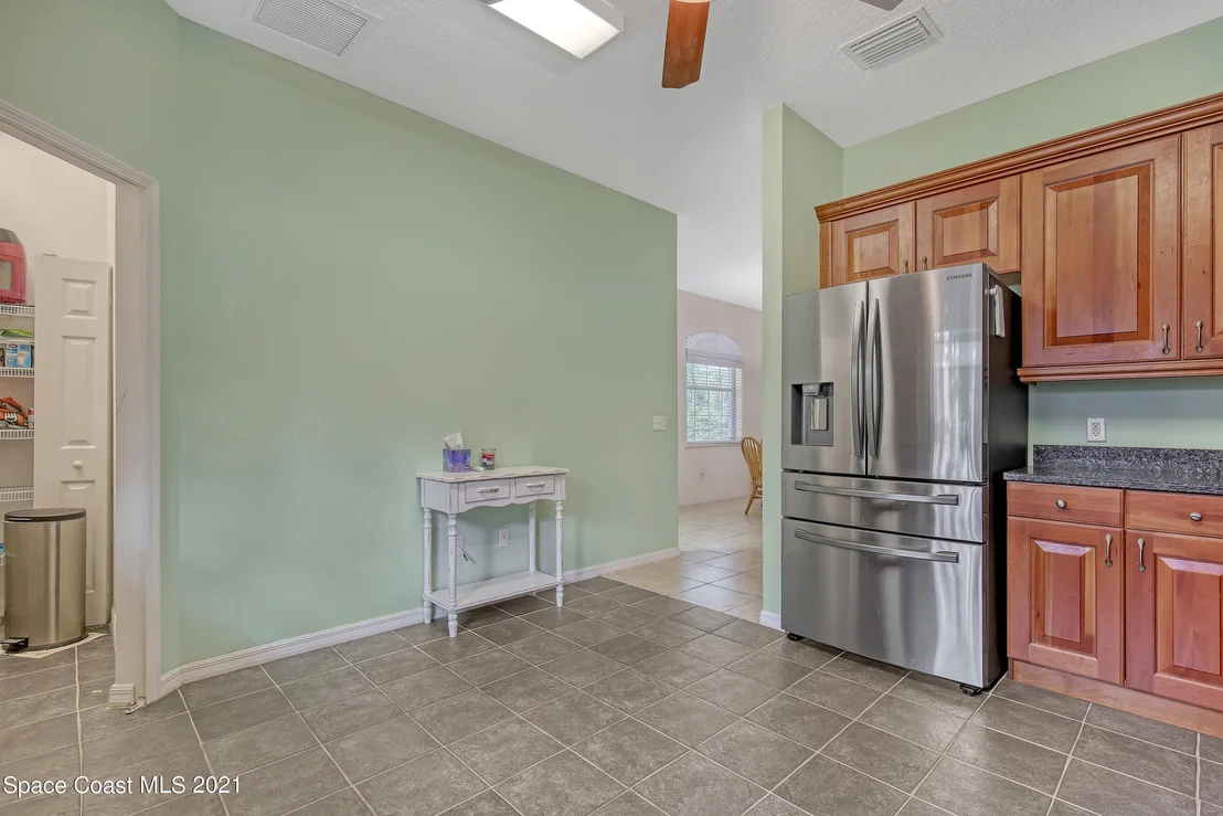 Photo of 2420 Valkaria Road