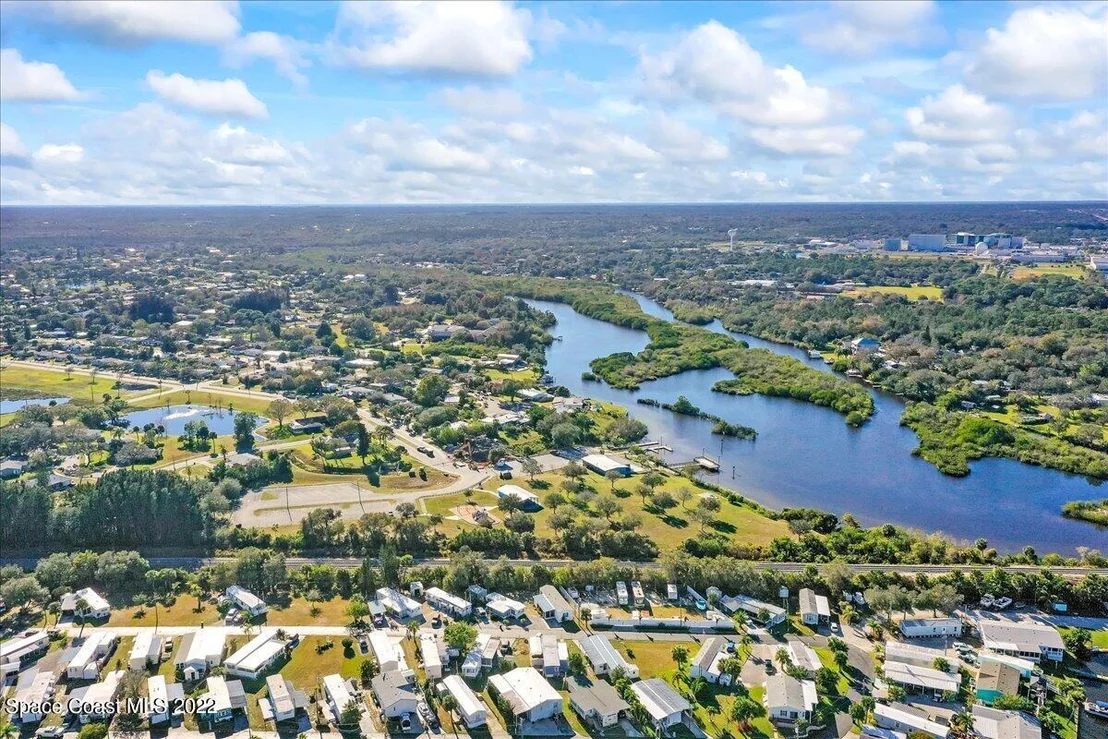 Photo of 3061 Indian River Drive NE