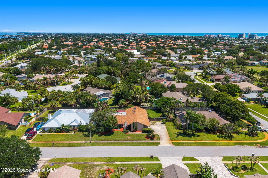 Photo of 496 N River Oaks Drive