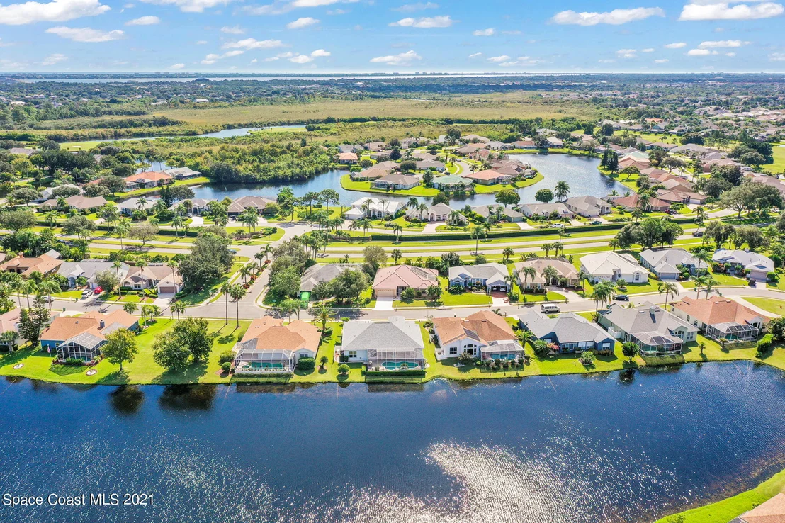 Photo of 1002 Fieldstone Drive