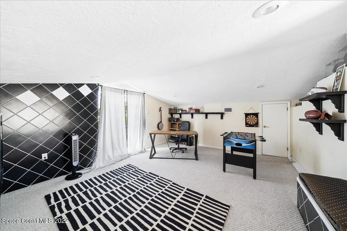 Photo of 311 Cocoa Avenue