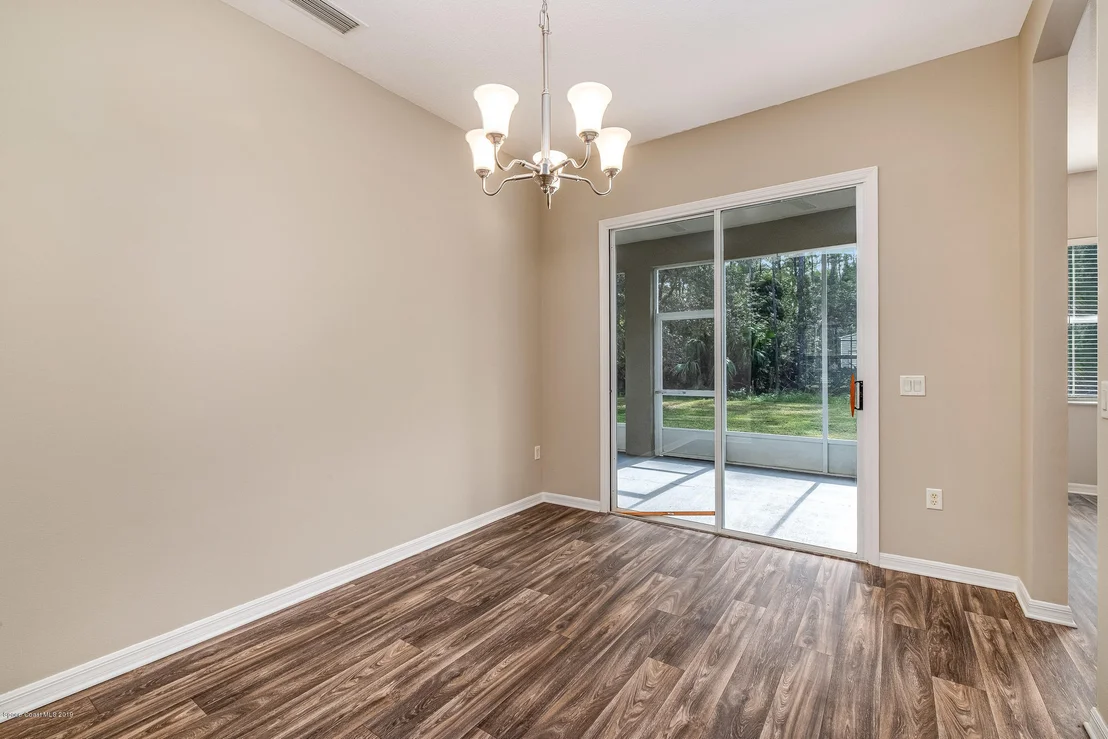 Photo of 1744 Hydrangea Road NW