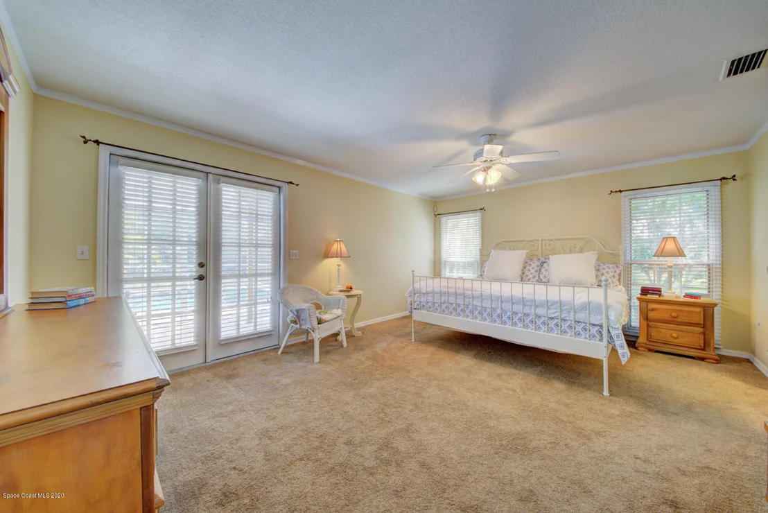 Photo of 2164 Royal Oaks Drive