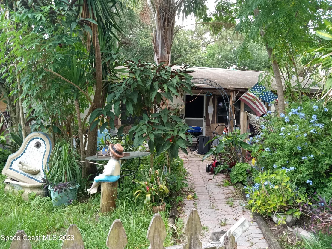 Photo of 3645 Longbow Road