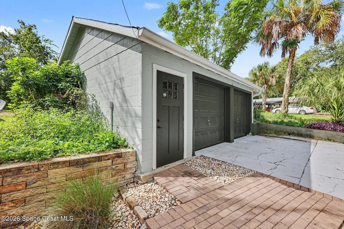Photo of 35 Barton Avenue