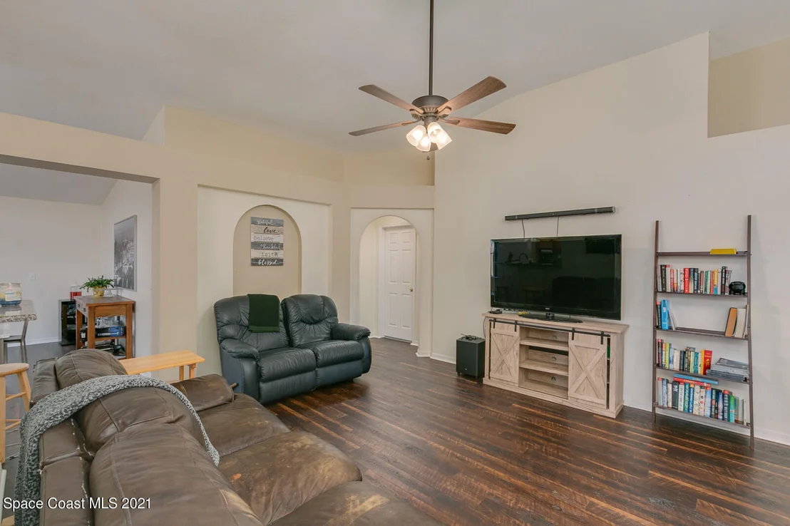 Photo of 2053 Sorento Circle