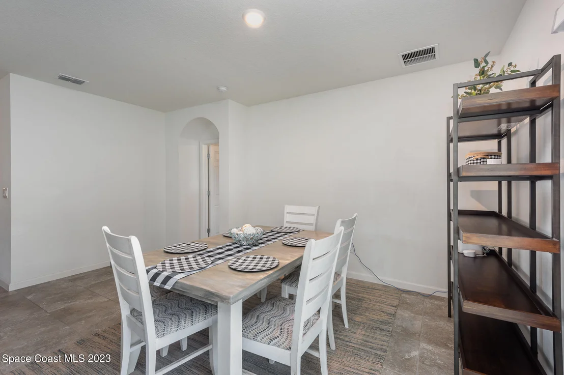Photo of 620 Forest Trace Circle
