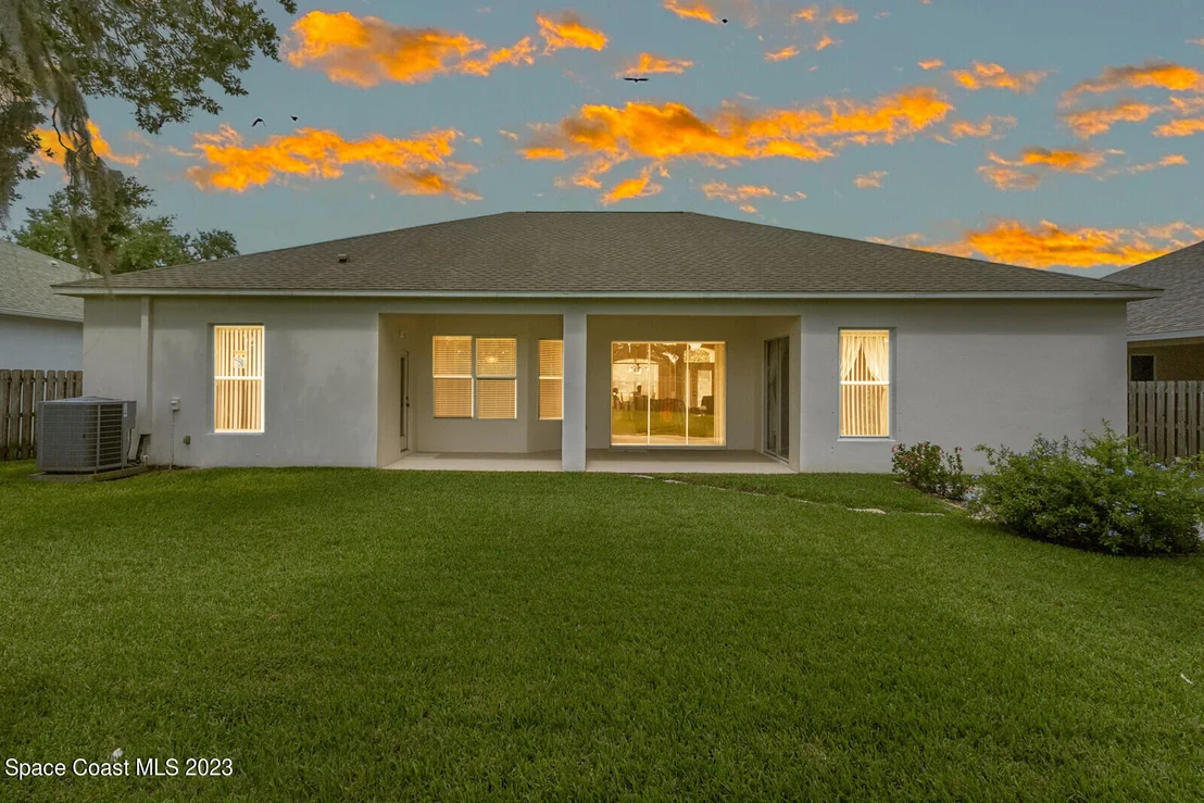 Photo of 2333 Woodfield Circle