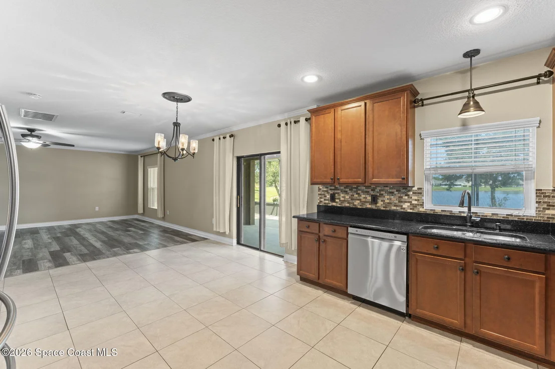 Photo of 641 Dillard Drive SE