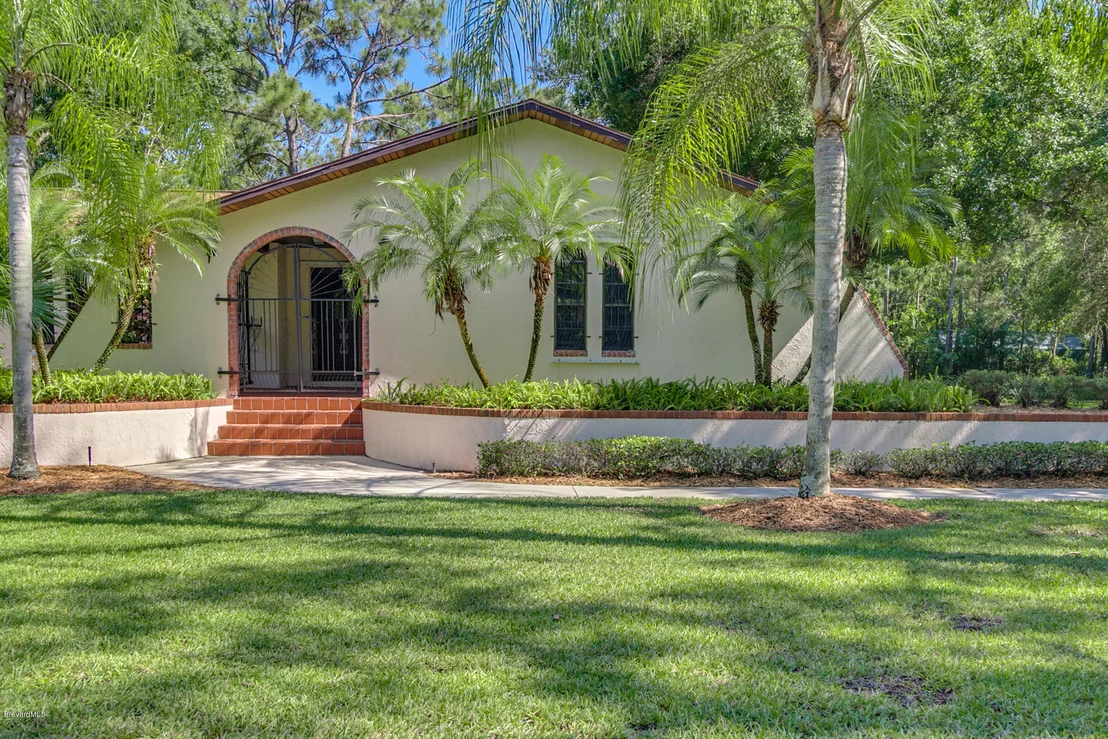 Photo of 2445 Hideaway Lane