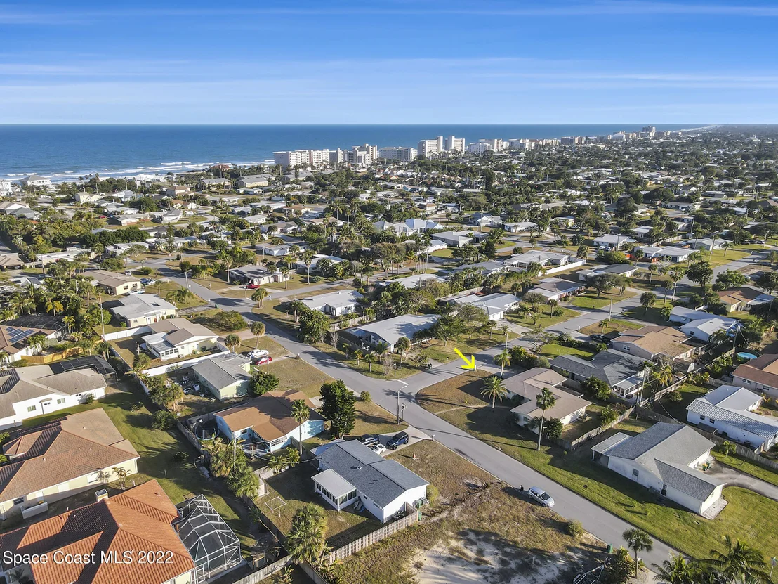 Photo of 2365 Reef Avenue