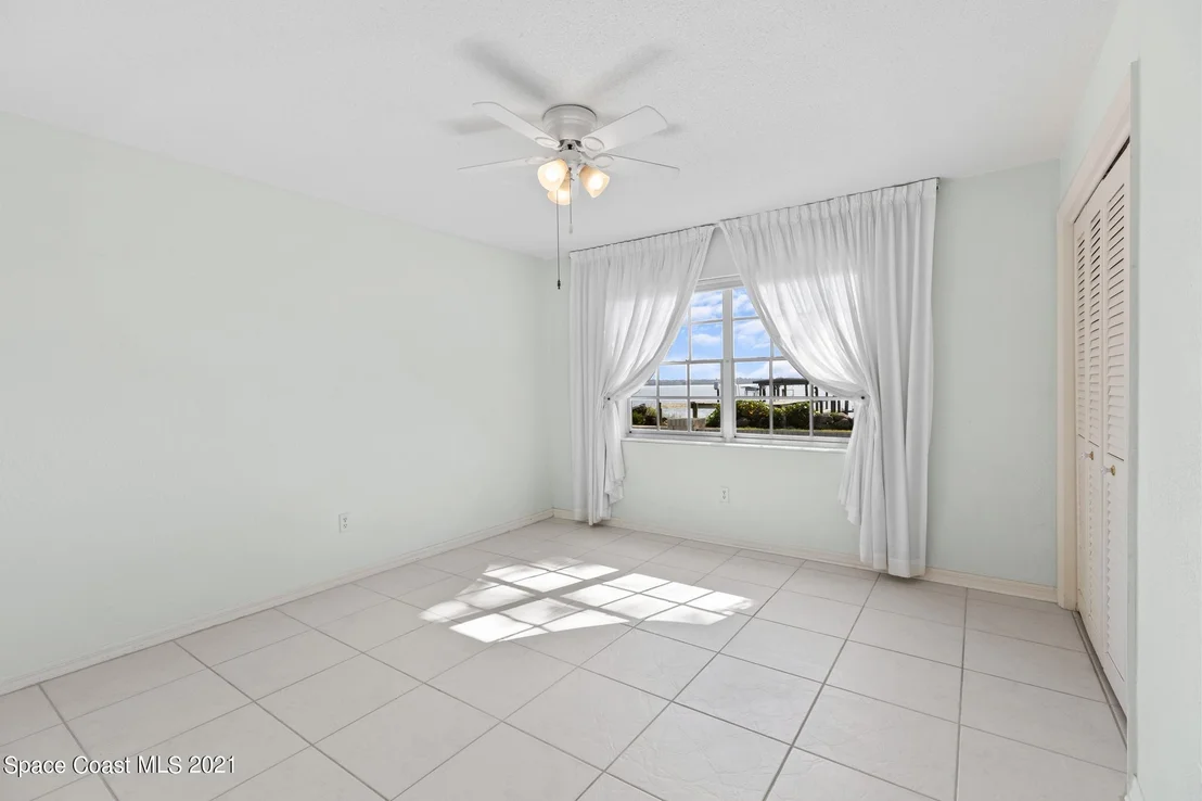 Photo of 110 Oakledge Drive