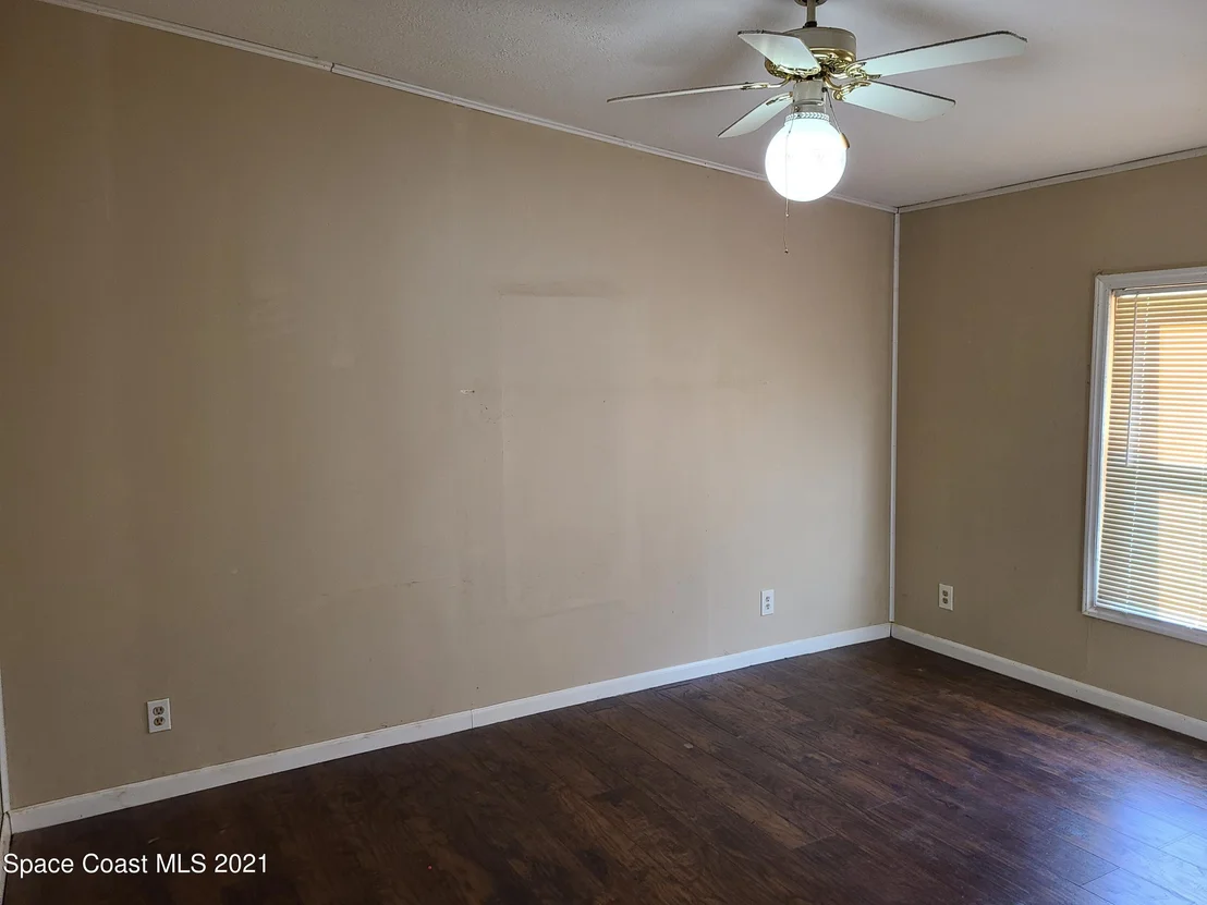 Photo of 17643 Evans Trail