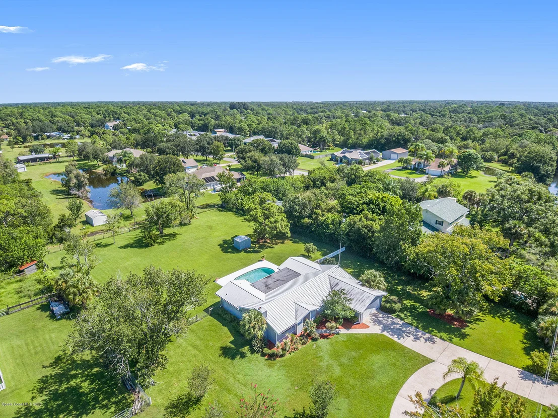 Photo of 4230 Lakeglen Drive