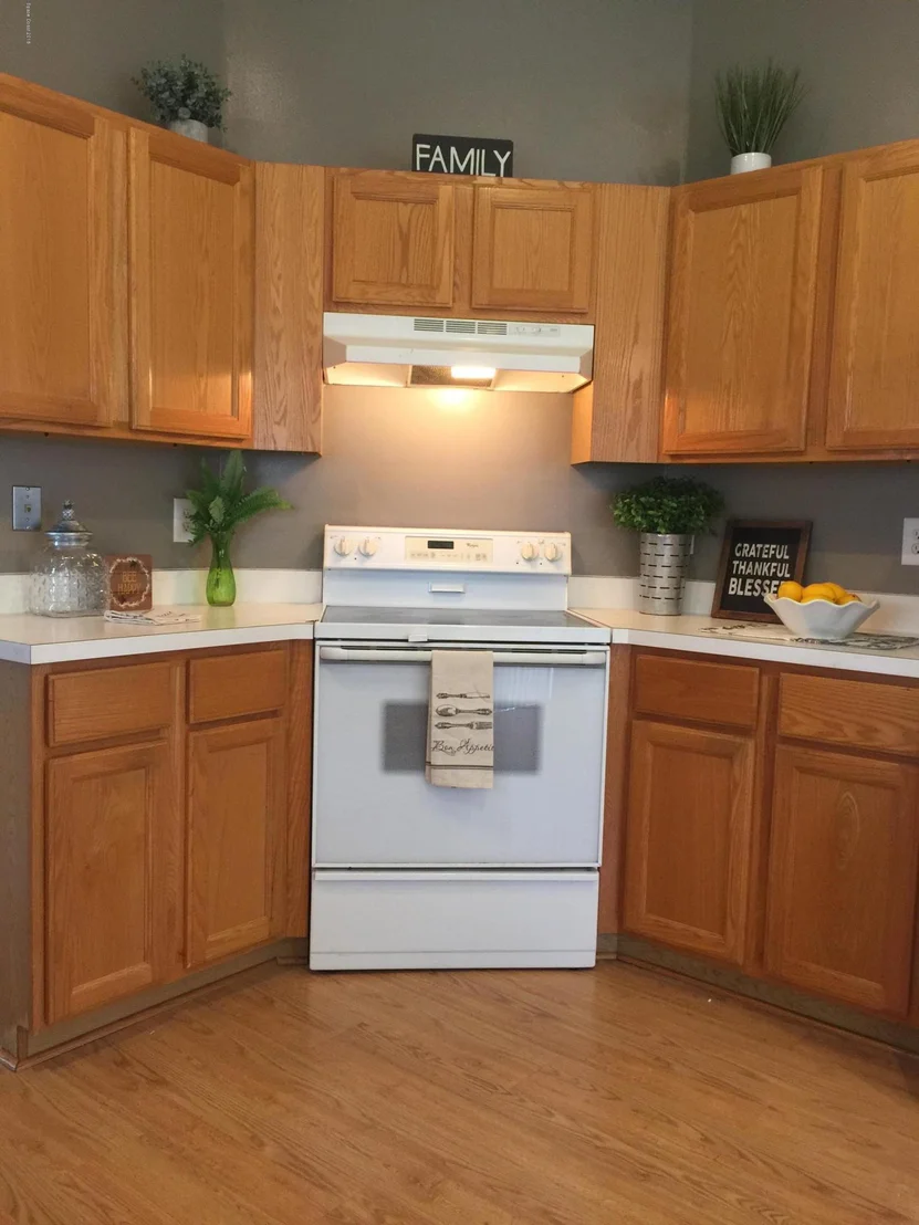 Photo of 1223 Goldenrod Circle NE