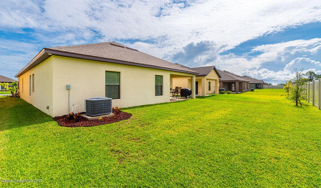 Photo of 1053 Musgrass Circle