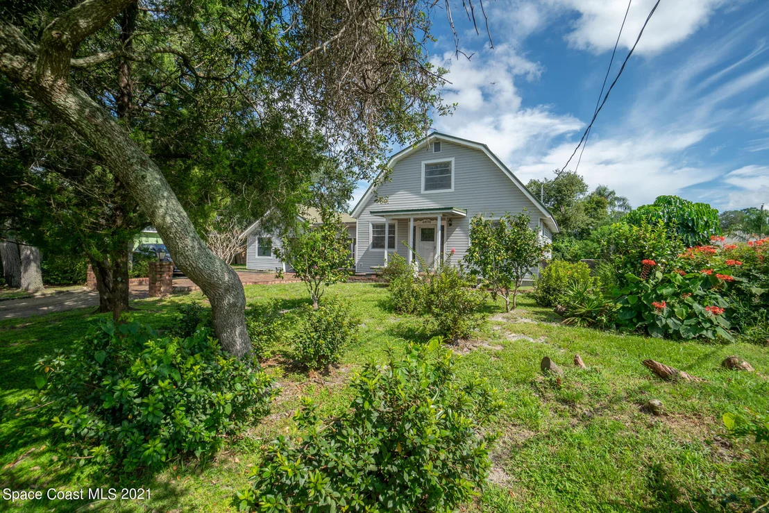 Photo of 4670 Robert Street