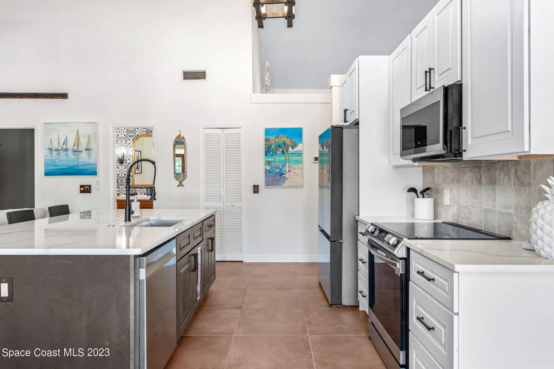 Photo of 442 Riverview Lane