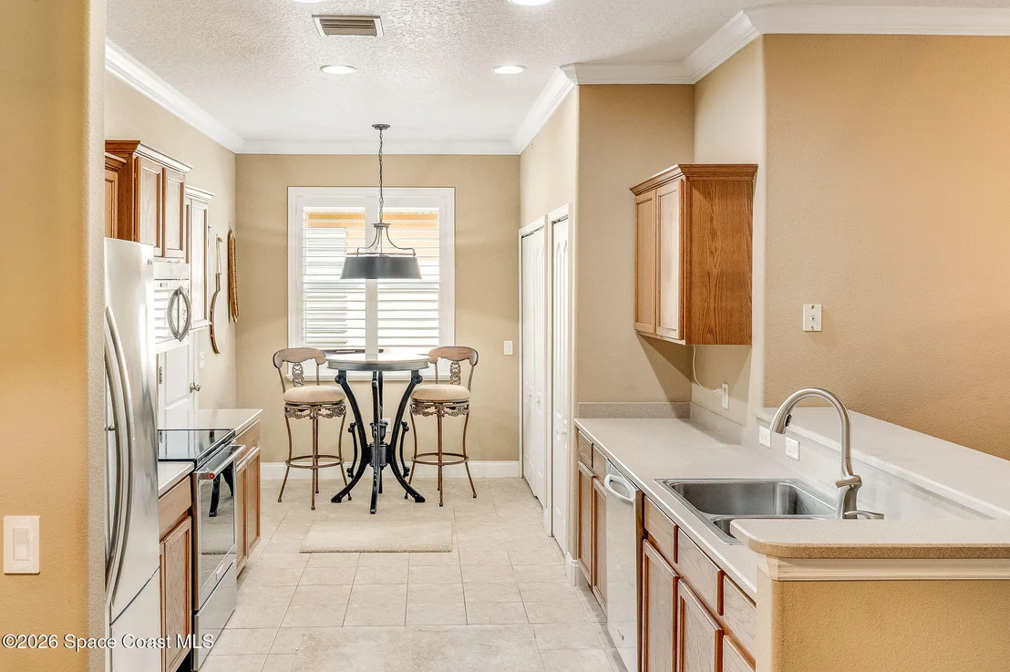Photo of 522 Waterside Circle