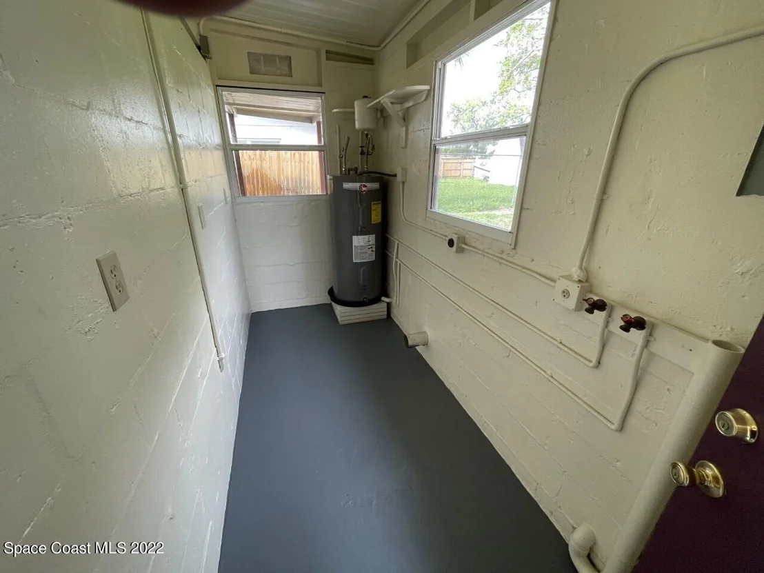 Photo of 2521 Vernon Drive NE