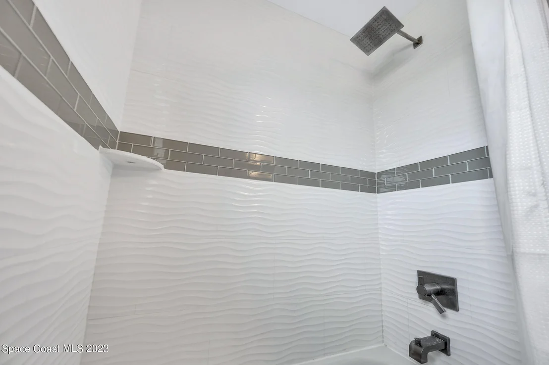 Photo of 380 Bahama Drive