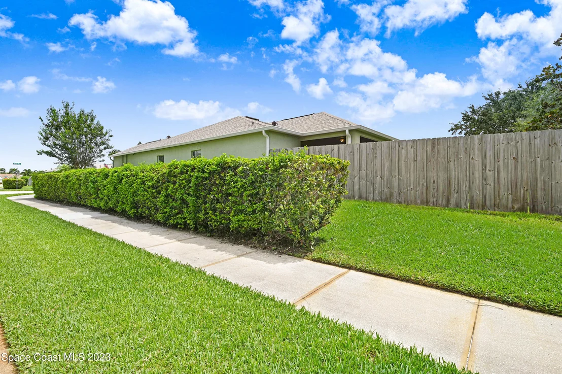 Photo of 8593 Winder Way