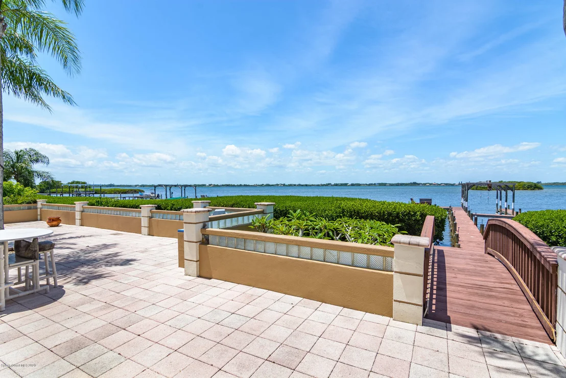 Photo of 454 Lanternback Island Drive