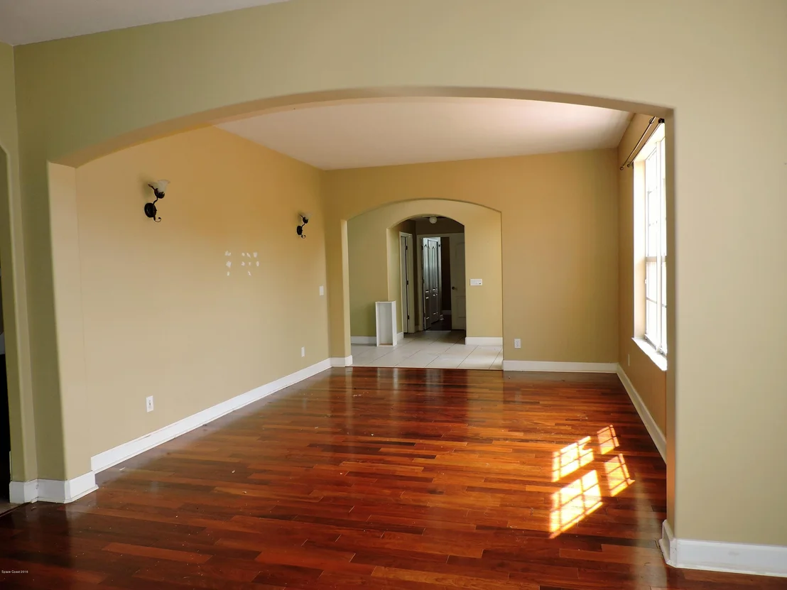 Photo of 3286 Peninsula Circle