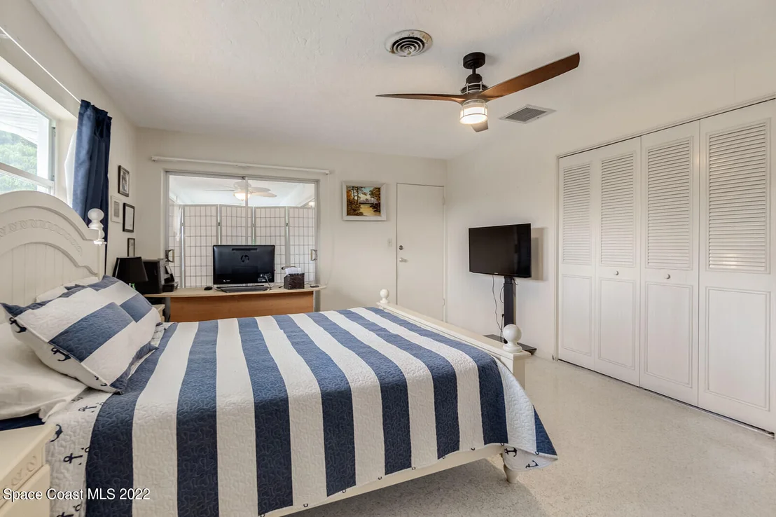 Photo of 306 Cocoa Avenue