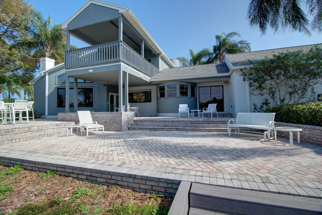 Photo of 738 Malibu Lane
