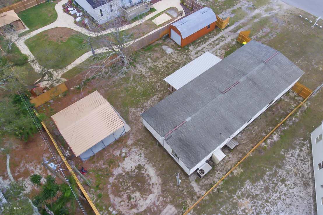 Photo of 497 Louis Drive