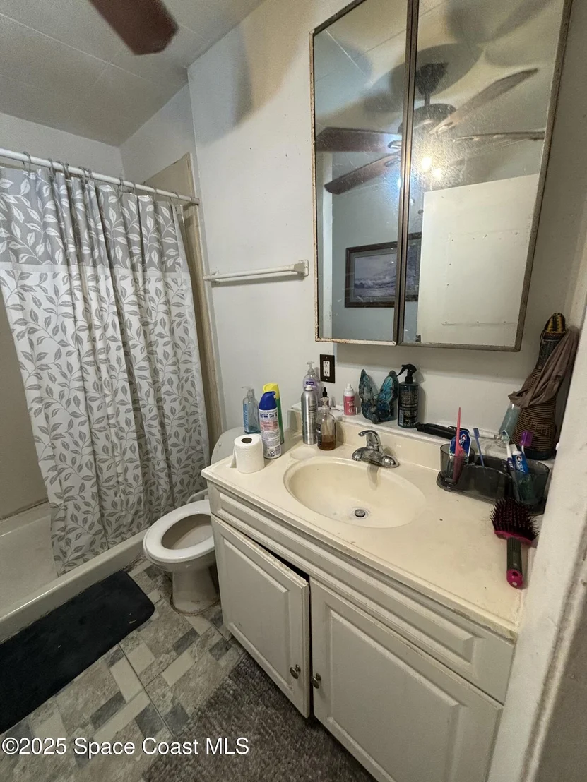 Photo of 815 Varr Avenue