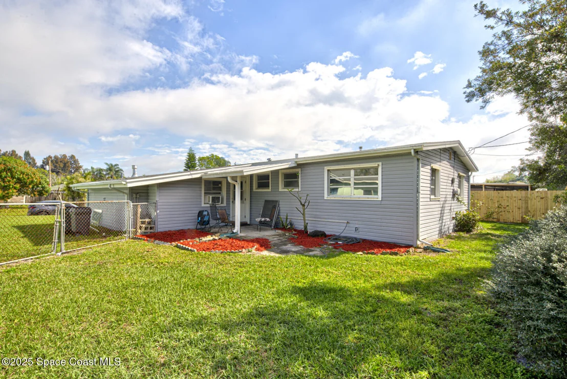 Photo of 2433 Allan Adale Road