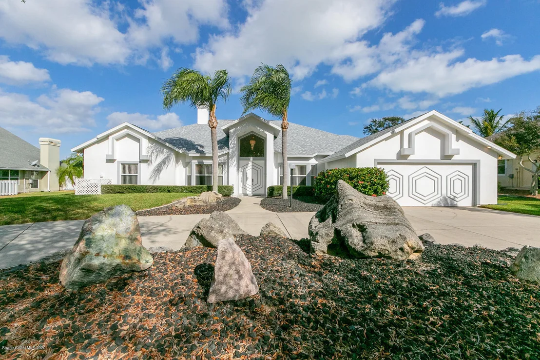 Photo of 582 Sanderling Drive