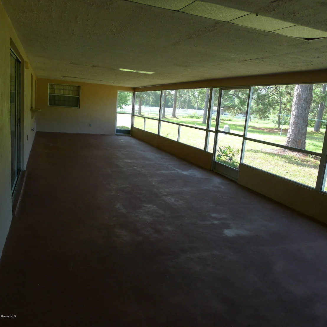 Photo of 4253 Pinewood Road